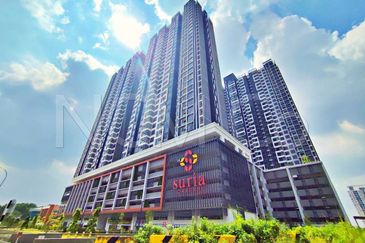 Service Apartment [7 min to AEON BiG Puchong Utama]