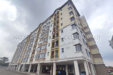 [ Strategic location] Apartment [7 min to Klang Parade]