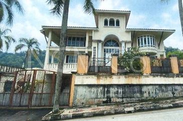 2.5 Storey Detached House