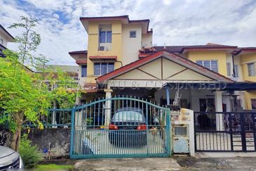 2.5 Storey Terrace House