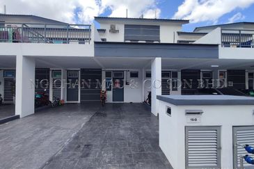 Town House (Lower Unit)