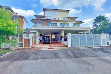 2.5 Storey Semi Detached House