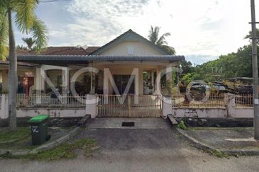 1 Storey Semi Detached House