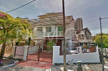 3 Storey Semi Detached House