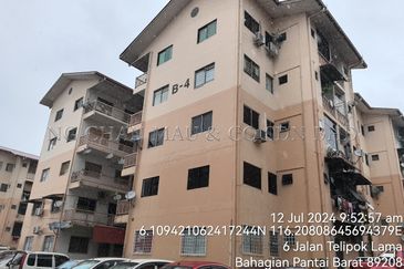 Apartment [5 min walking distance to Bataras Superstore Telipok Ria]