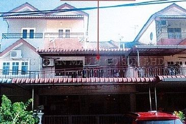 2.5 Storey Terrace House