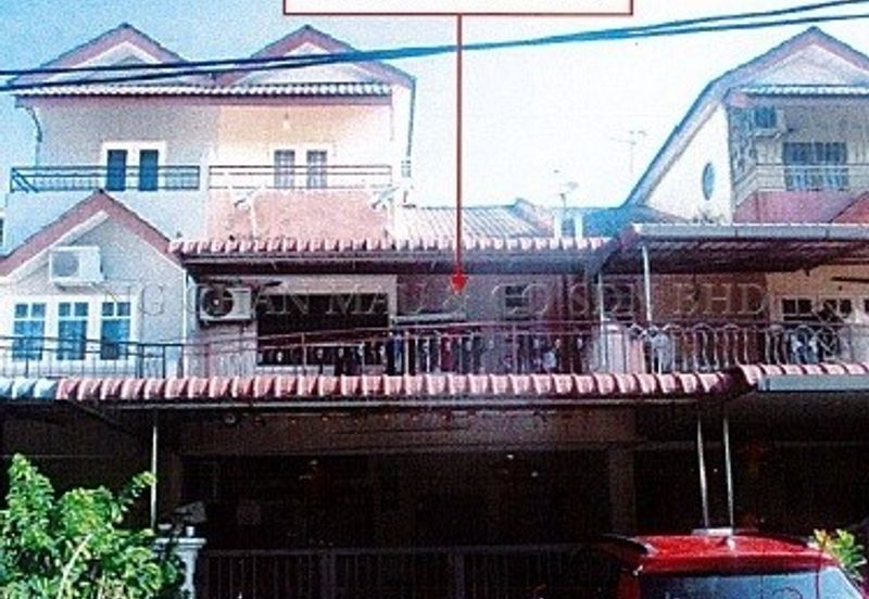 2.5 Storey Terrace House
