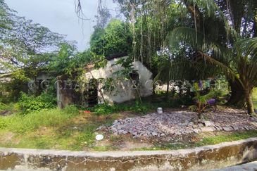 1 Storey Semi Detached House