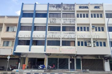 4 Storey Shop Office