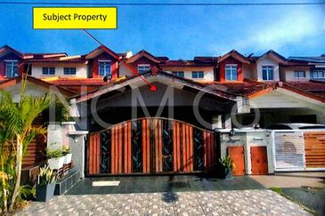 2.5 Storey Terrace House