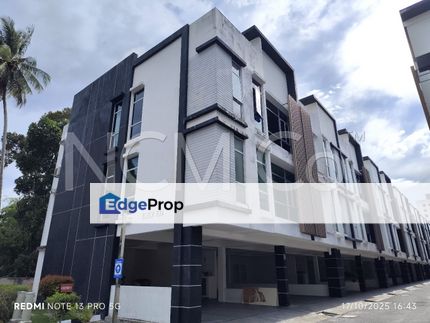 Town House, Penang, Balik Pulau