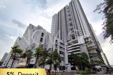 [4 min to Gem In Mall Cyberjaya] Duplex Service Apartment [9 min to Cyberjaya City Centre MRT Station]