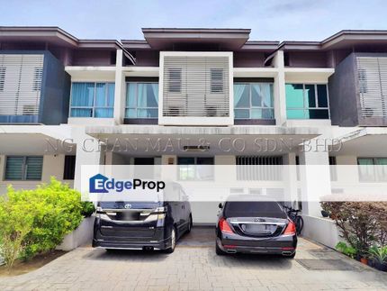 [Located in an upscale, prestigious neighbourhood] 3 Storey Terrace House [5 min to Multimedia University - MMU Cyberjaya & Gem In Mall Cyberjaya], Selangor, Cyberjaya
