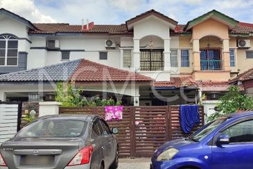 2 Storey Terrace House