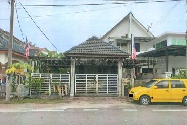 1.5 Storey Semi Detached House