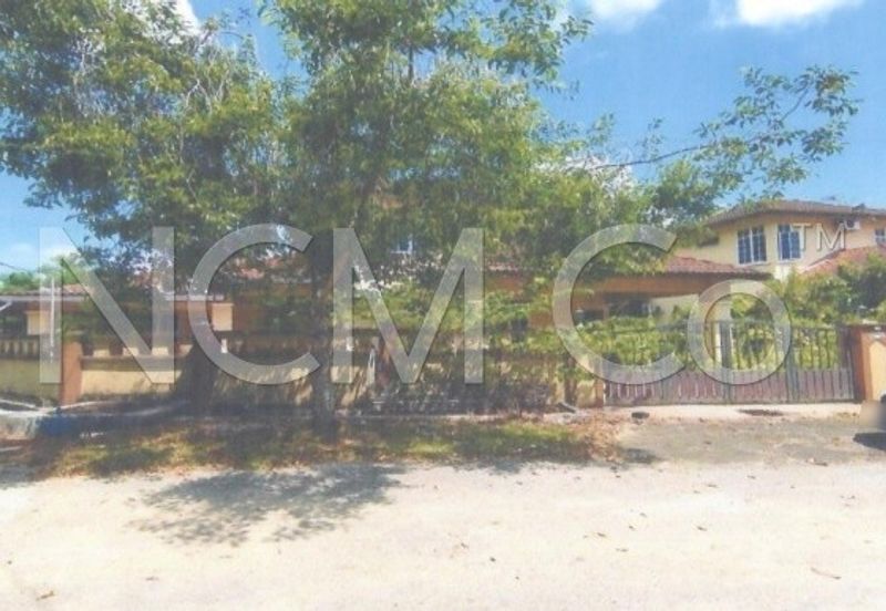 1.5 Storey Semi Detached House