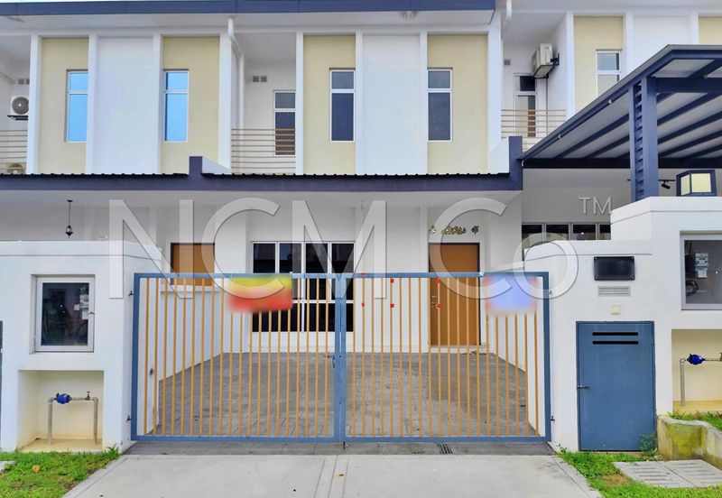 Direct access from Plaza Tol Kundang 2 Storey Terrace House 10 min to Econsave Kundang