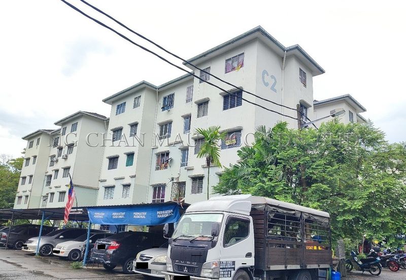 Camelia Court Apartment 