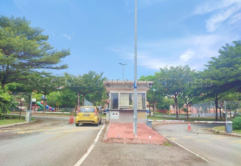 2.5 Storey Semi Detached House