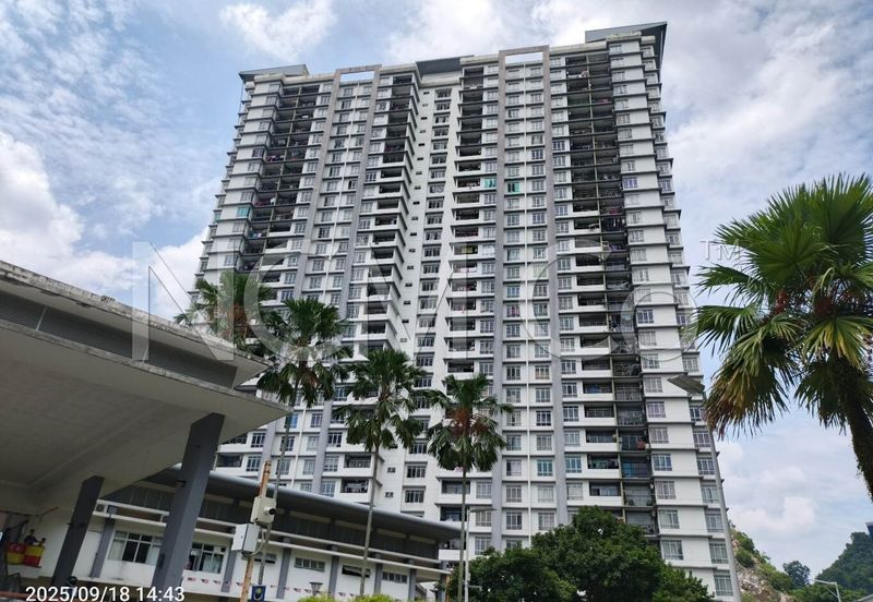 [Prime location] Condominium [Surrounded by residential area]