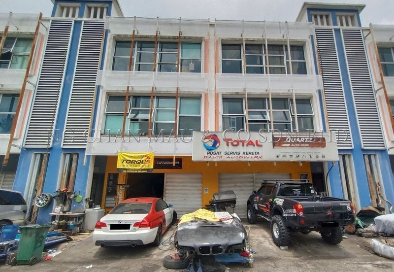 3 Storey Shop Office