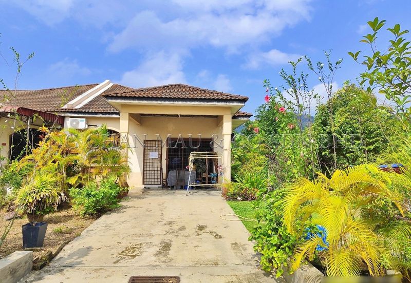 1 Storey Semi Detached House