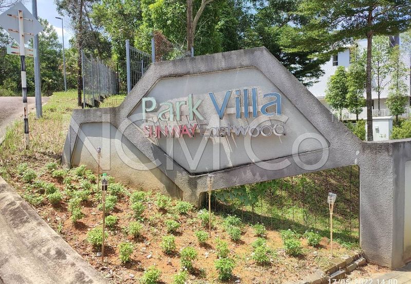 [Gated & Guarded Community] 3 Storey Terrace House [Surrounded by Various Amenities]