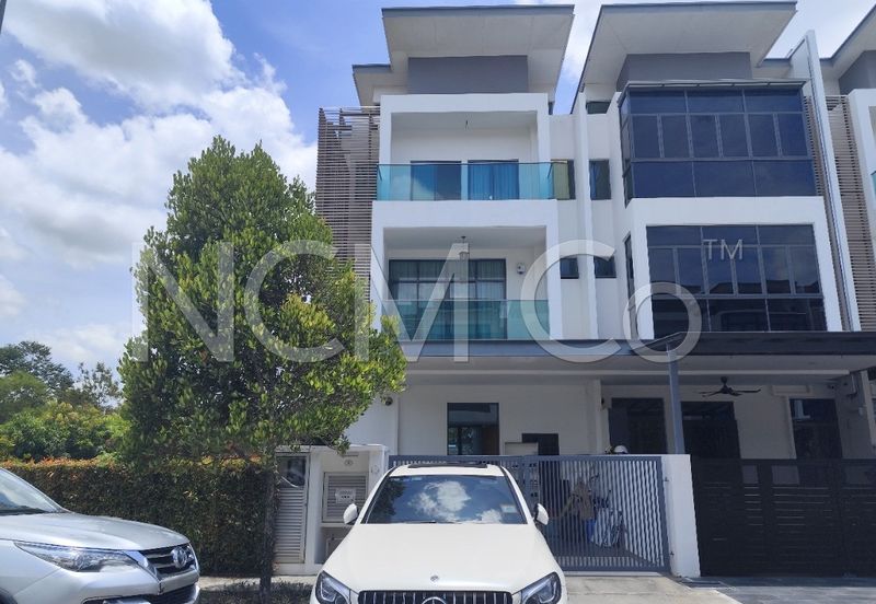 2.5 Storey Linked House