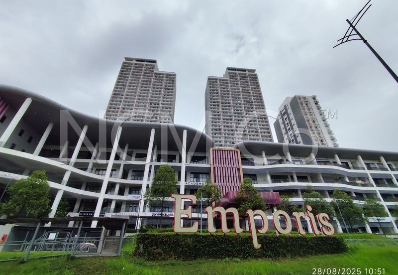 [2 min away from Kota Damansara MRT Station] Commercial Shop Unit [Easily accessible via Jalan Sungai Buloh, Persiaran Surian & New Klang Valley Expre