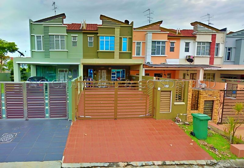 [4 min to Lotus'd Setia Tropika] 2 Storey Terrace House [12 min to AEON Mall Bandar Dato' Onn & Eco-Shop @ Kempas Utama]
