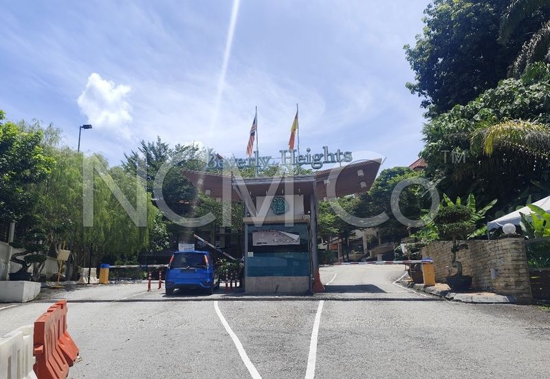 3 Storey Semi Detached House