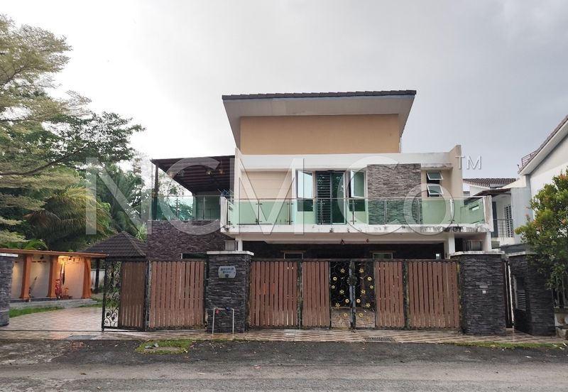 2 Storey Bungalow House