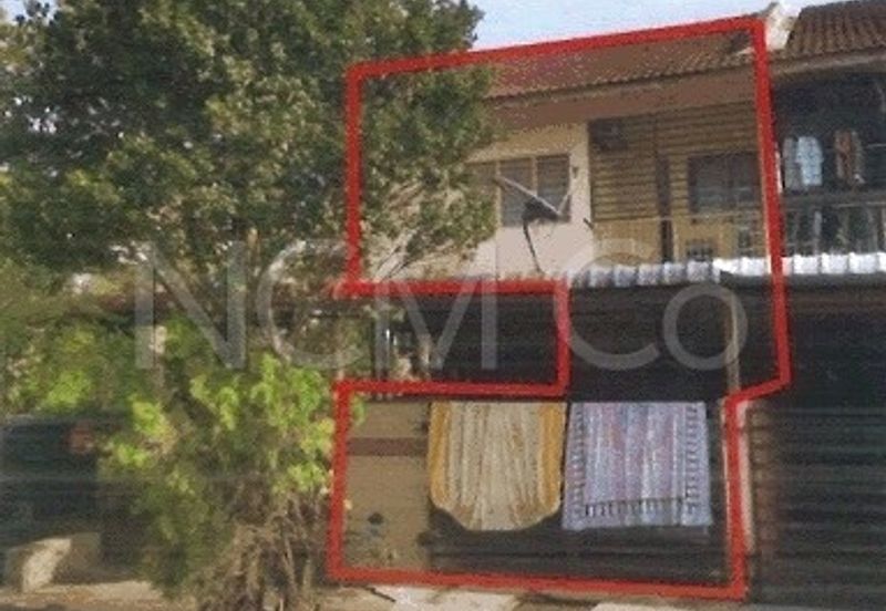 Town House (Upper Unit)