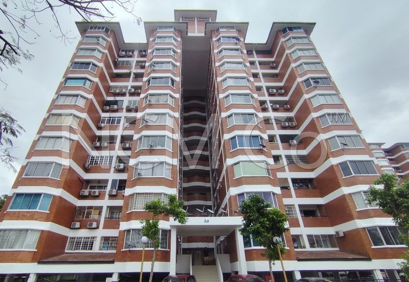 Green Acre Park Condominium