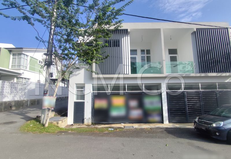 1.5 Storey Terrace House