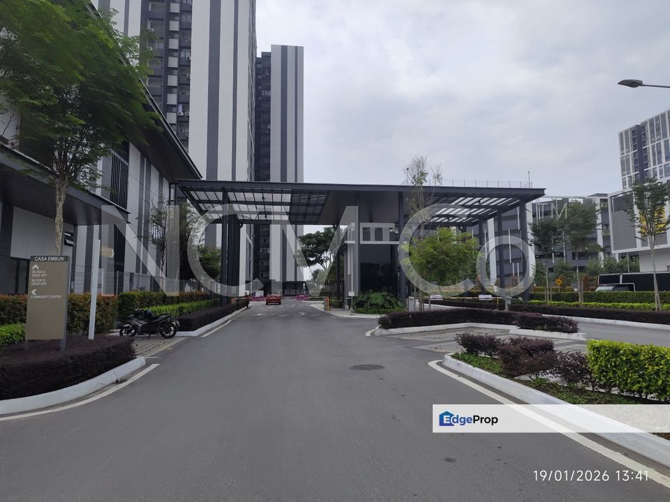 [Walking distance to Pusat Asasi UiTM Dengkil] Service Apartment [Beside to Putrajaya-Cyberjaya Expressway], Selangor, Dengkil