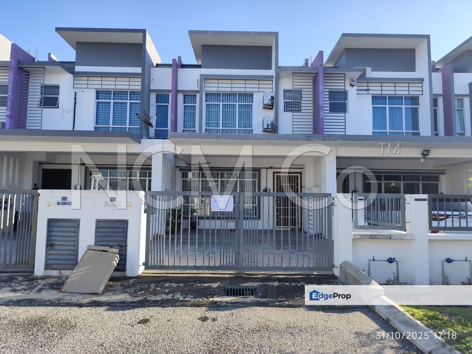 [10 min to Hospital Puncak Alam] 2 Storey Terrace House [Convenient drive to Shah Alam, Sungai Buloh & Subang], Selangor, Bandar Puncak Alam