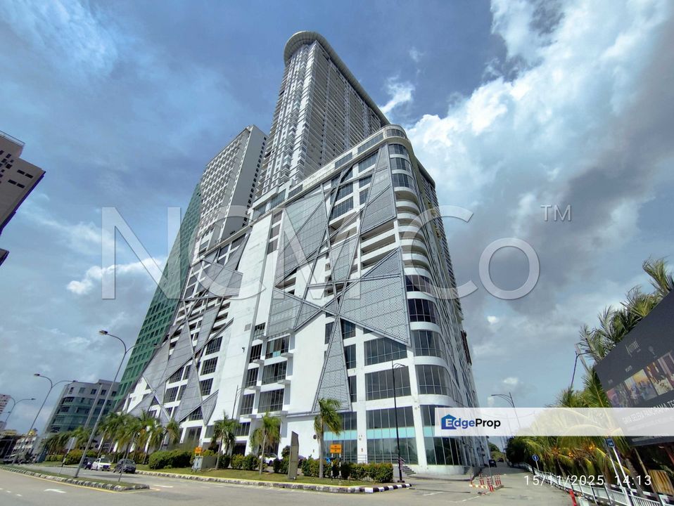 [Steps to Jonker Street Night Market & Menara Taming Sari] Studio Service Apartment [Short drive to Melaka River Cruise the iconic attractions], Melaka, 