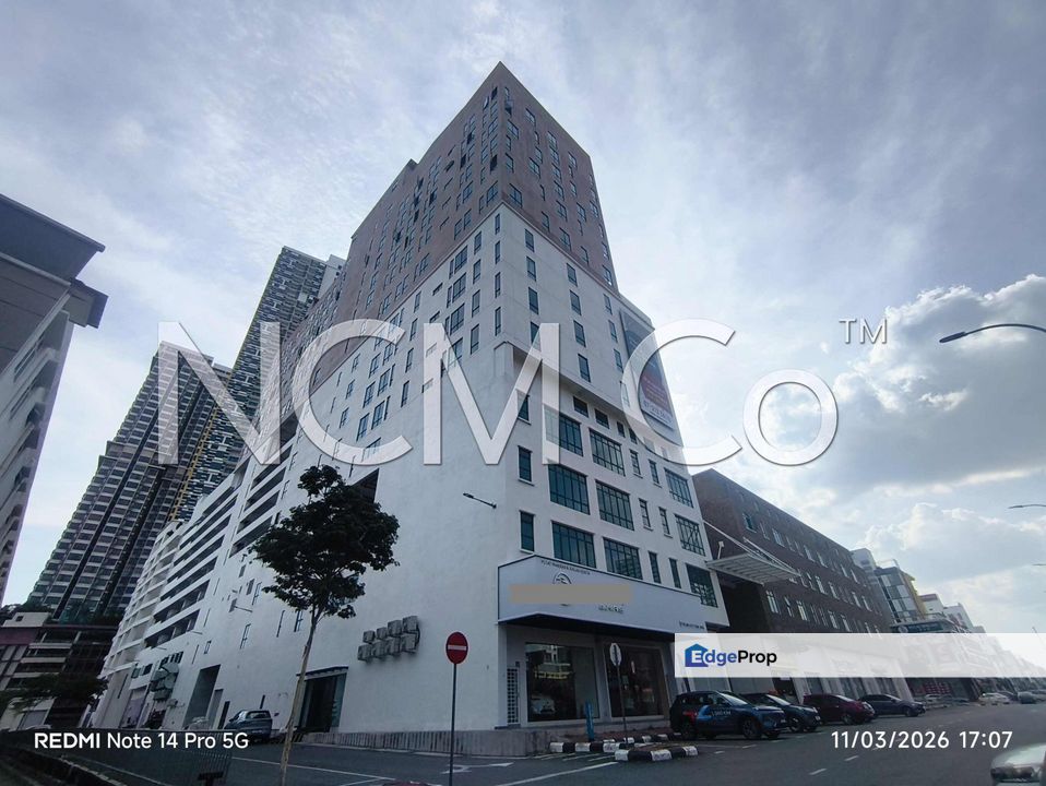 [ Close to Mahkota Parade & Dataran Pahlawan] Service Apartment [Short drive to A Famosa & Melaka Waterfront], Melaka, 
