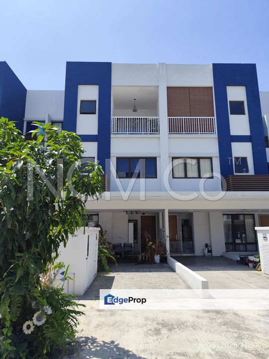 [ Short drive to Kuala Lumpur International Airport ] Town House [Near to Kolej Universiti Islam Selangor (KUIS) & PETRONAS Sepang International Circu, Selangor, Sepang