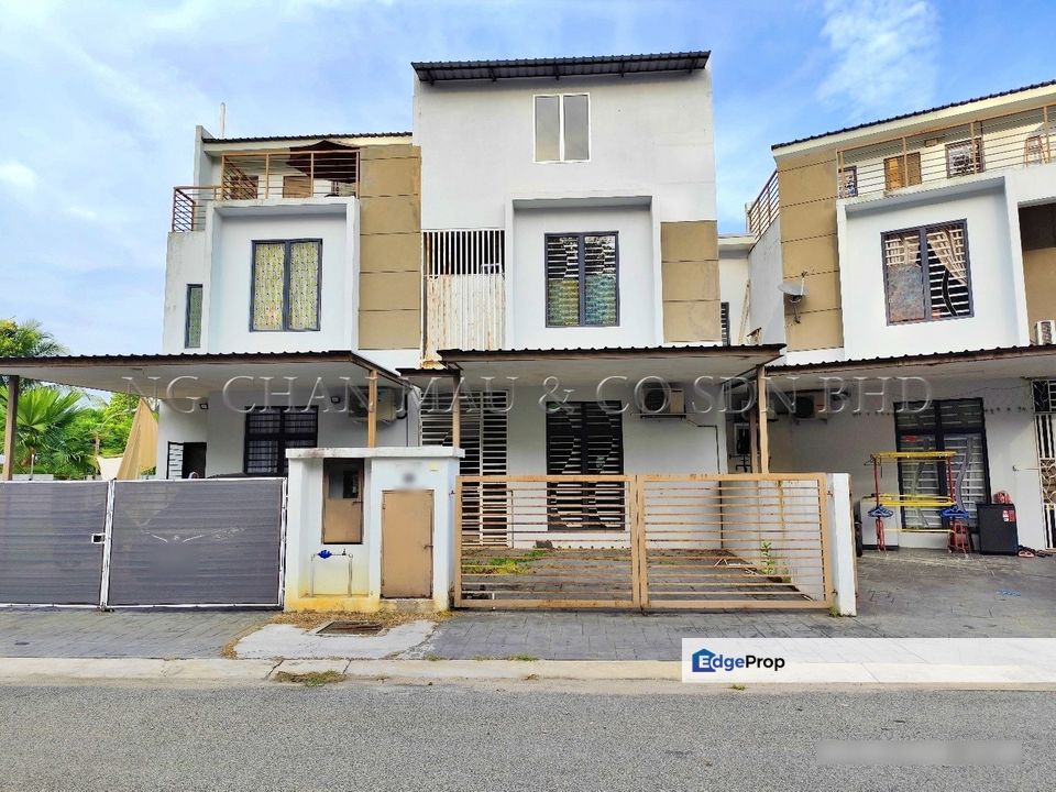 3 Storey Terrace House, Selangor, Batang Kali