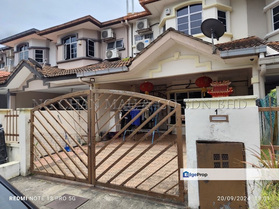 [Directly adjacent to the SILK Highway] 2 Storey Terrace House [7 min to Kajang Vocational College], Selangor, Kajang