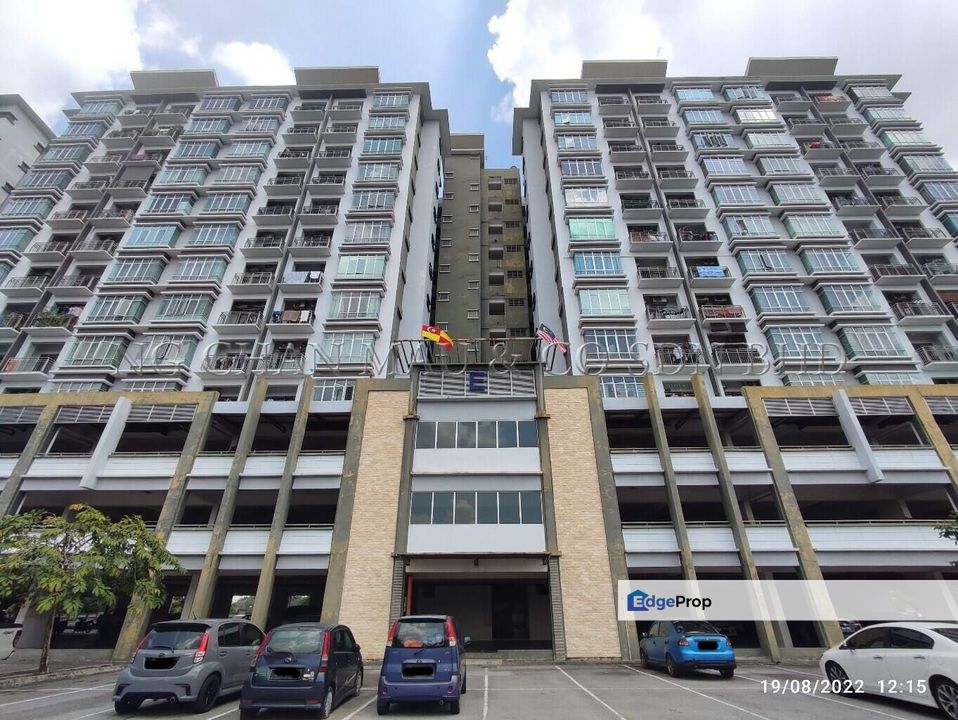 Apartment [6 min to Giant Hypermarket Kemuning Utama; 7 min to AEON BiG; 8 min away from Shah Alam KTM Station], Selangor, Shah Alam