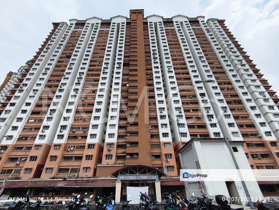 [6 min to Damansara Specialist Hospital 2] Apartment [10 min to Mutiara Damansara MRT Station], Selangor, Petaling Jaya