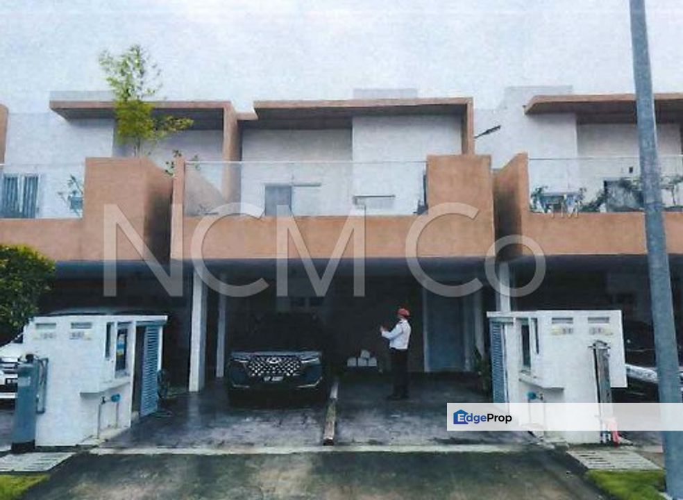 Town House (Upper Unit), Selangor, Dengkil