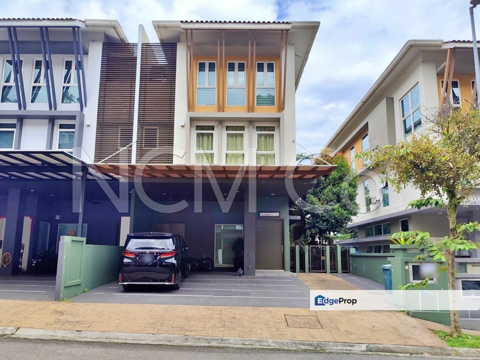3 Storey Semi Detached House, Selangor, Petaling Jaya