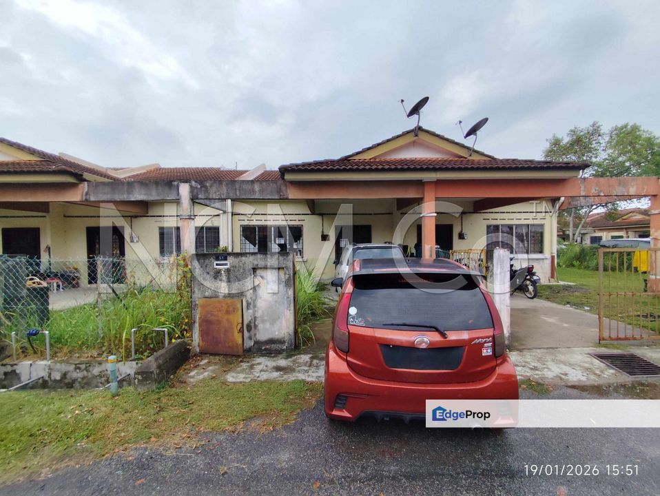 [4 min to MR.DIY] 1 Storey Terrace House [Close to Mitsui Outlet Park KLIA & Kuala Lumpur International Airport], Selangor, Banting