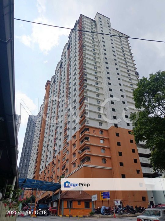 [6 min to Damansara Specialist Hospital 2] Apartment [10 min to Mutiara Damansara MRT Station], Selangor, Petaling Jaya
