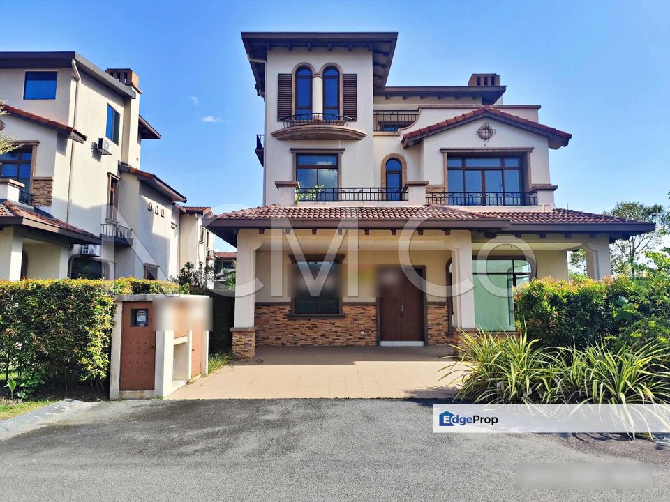 [7 min to University of Nottingham Malaysia] 3 Storey Detached House [Short drive to Broga Hill for hiking & nature views], Selangor, Semenyih