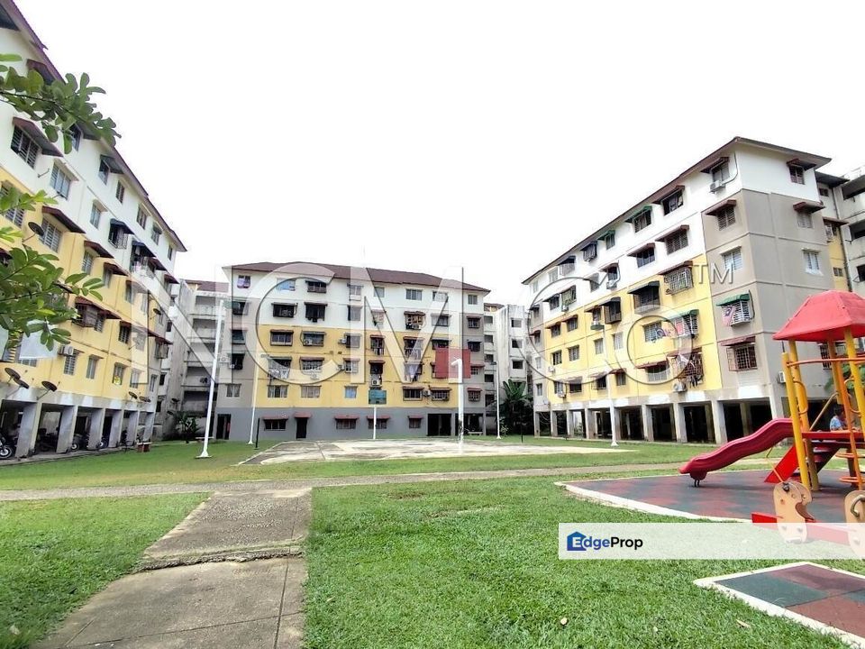 [Beside to main highway - North-South Expressway ] Apartment [Walking distance to SK Taman Bunga Raya 2], Selangor, Rawang